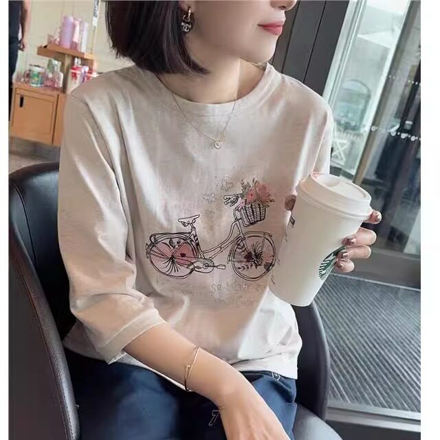 韩国东大门女装春季甜美休闲风烫钻字母花朵自行车印花七分袖T恤