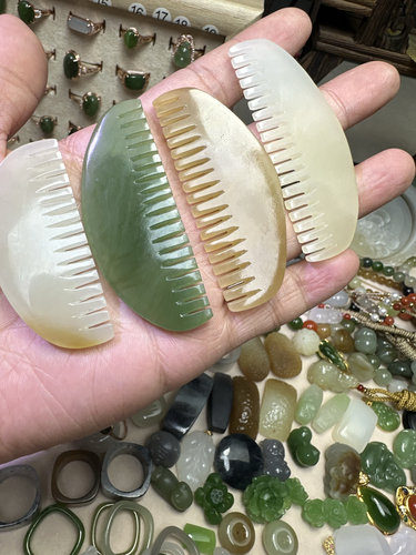 天然和田玉白玉青花碧玉羊脂玉俄料俄罗斯老坑料新疆梳子