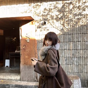 君布兰妮雾都白茶羊驼羊毛混纺两穿双面尼大衣真狐狸毛女大衣