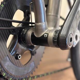 适用ACPT Line小布折叠自行车配件五通保护贴片铝合金金属保护片