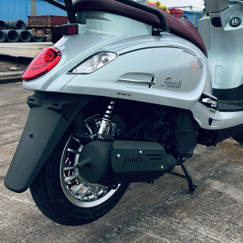 适用三阳飞度4排气管罩