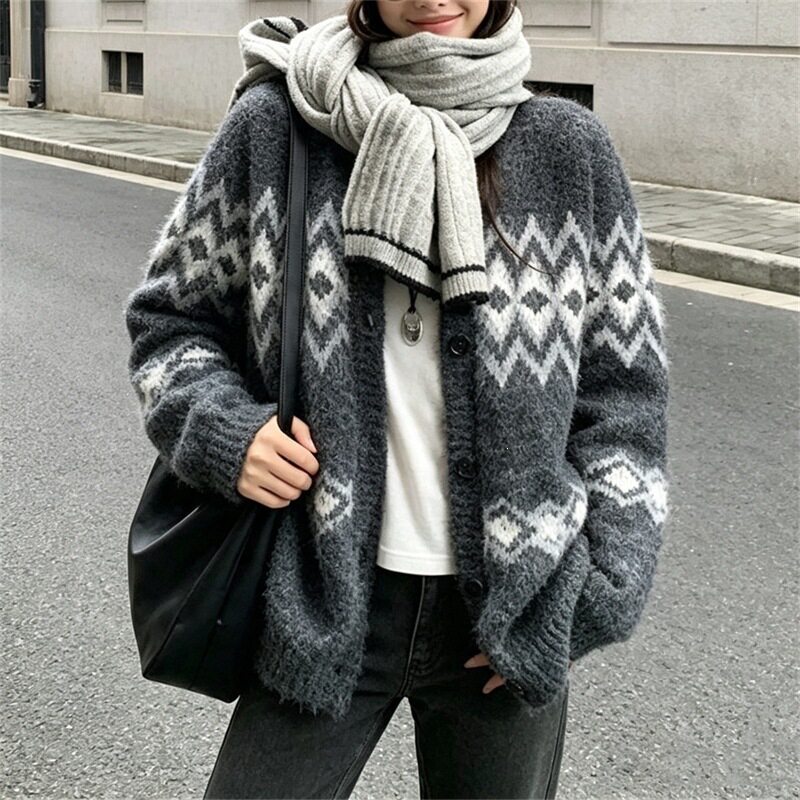 韩系慵懒风提花毛衣开衫