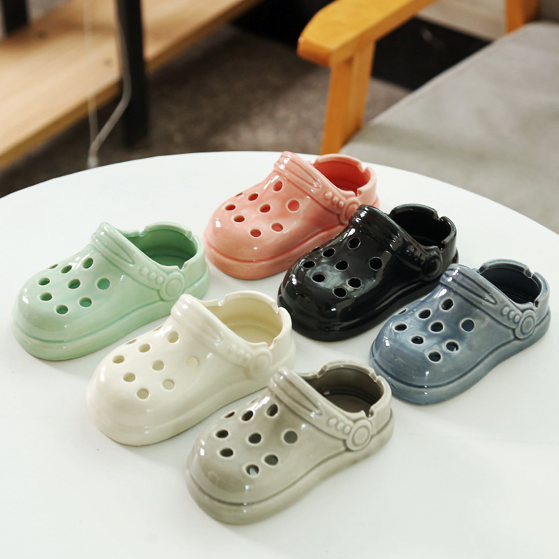 陶瓷烟灰缸家用洞洞豆豆鞋客厅茶几烟缸办公室网红烟缸防飞灰摆件