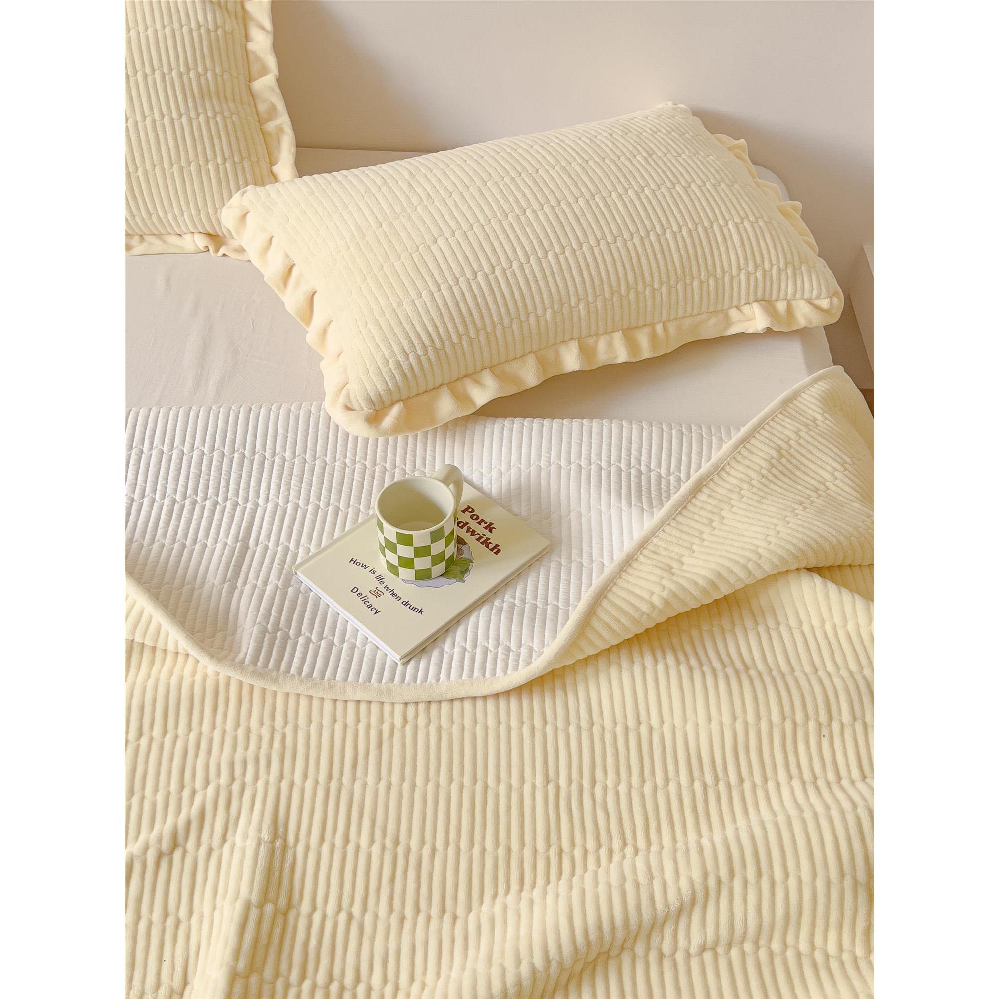 牛奶绒床盖保暖绗缝加厚夹棉床单三件套榻榻米防滑炕盖水晶绒双面