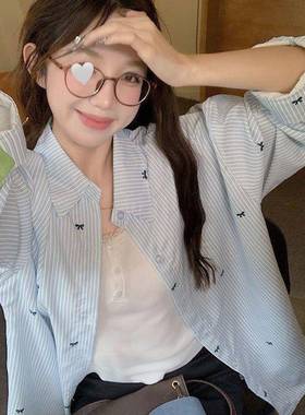 蓝色条纹蝴蝶结印花长袖衬衫女春秋设计感小众宽松衬衣百搭上衣潮