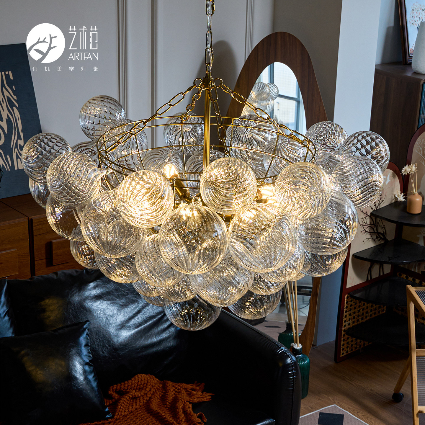 轻奢简约玻璃泡泡球LED客厅吊灯