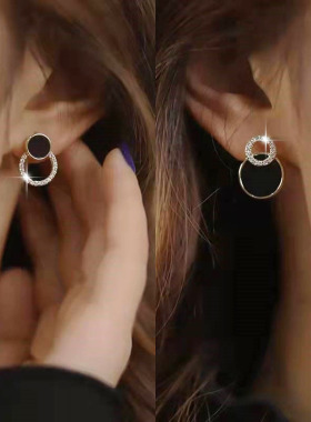 Asymmetric Black Round Stud Earrings Exquisite Small