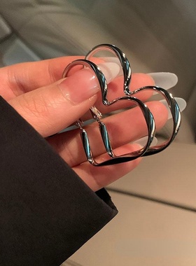 Korean Fashion Heart Earrings for Women Simple Silver