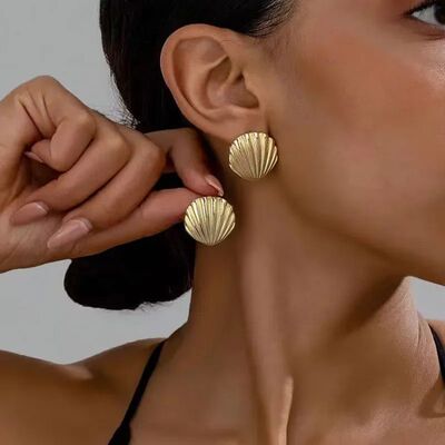 New Exaggeration Ocean Shell Texture Stud Earrings for
