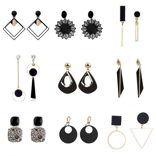 Black Hanging Long Earrings for Women Triangle Square