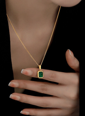 Retro Square Green Zircon Pendant Necklace For Women