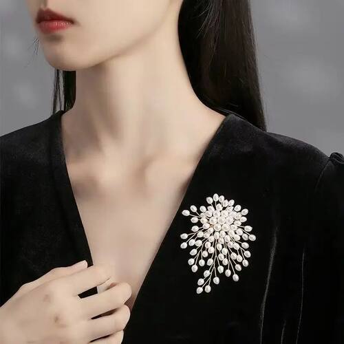 Hand-Woven Pearl Brooch with a High-End, Luxurious Feel; an