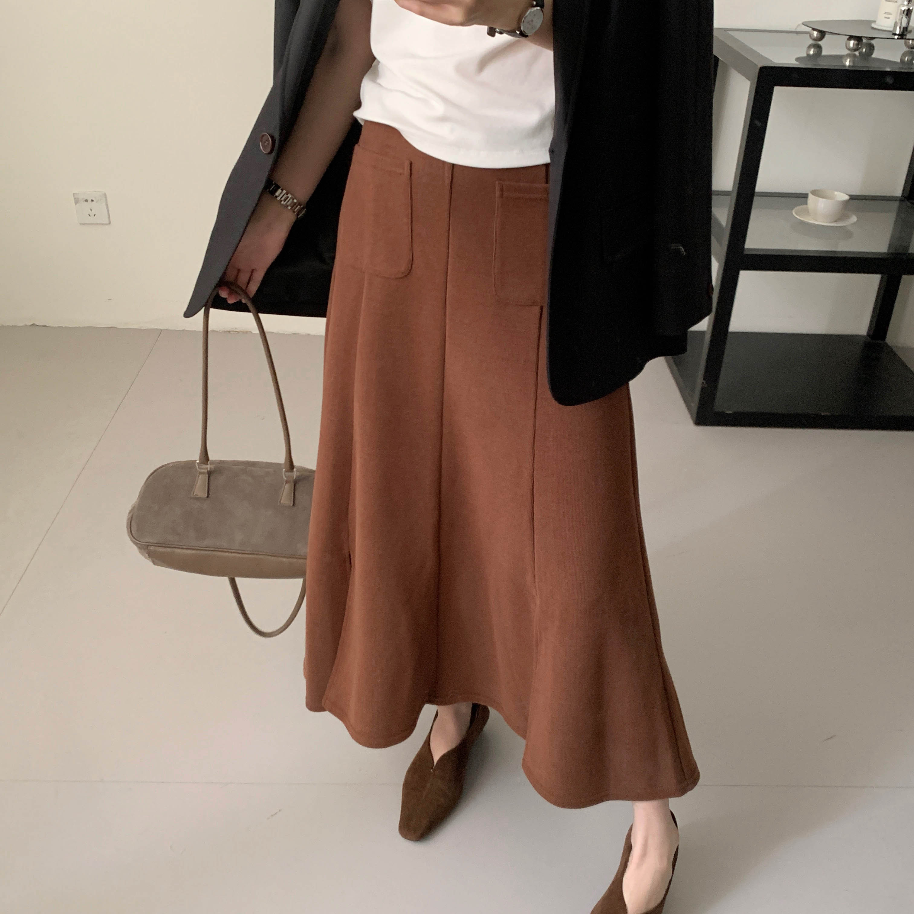 荷宝娜高腰开衩休闲a字半裙女2025新款咖啡色显瘦高级感裙子冬季