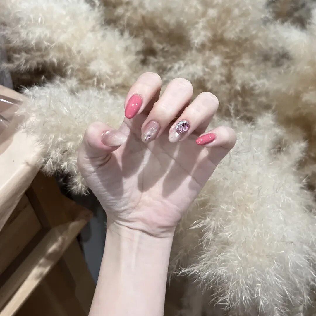 穿戴甲手工定制短款江坂丽奈粉色闪钻猫眼纯欲温柔显白成品美甲贴