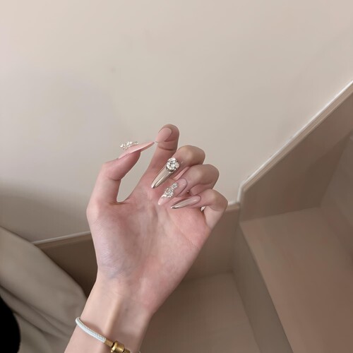 手工高级感轻奢小蛇堆钻千金美甲皮粉魔镜香槟跳色水晶蝴蝶穿戴甲
