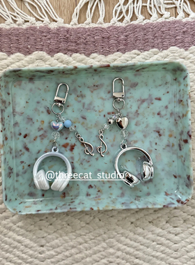 韩系ins少女心小众设计耳麦音符钥匙扣airpods挂件包包挂饰新款