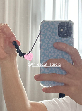 韩系ins小众黑色串珠粉色爱心吊坠挂饰包包挂件女车钥匙扣时尚潮