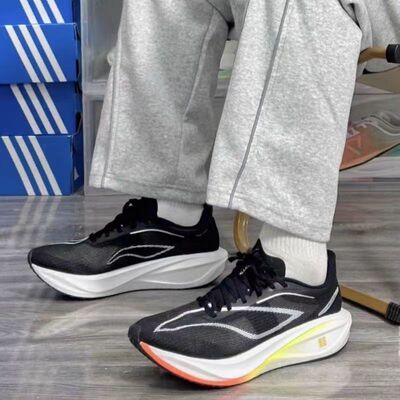 飞电5C男鞋回弹透气跑步鞋摩擦响减震透气学生体育体考竞速运动鞋