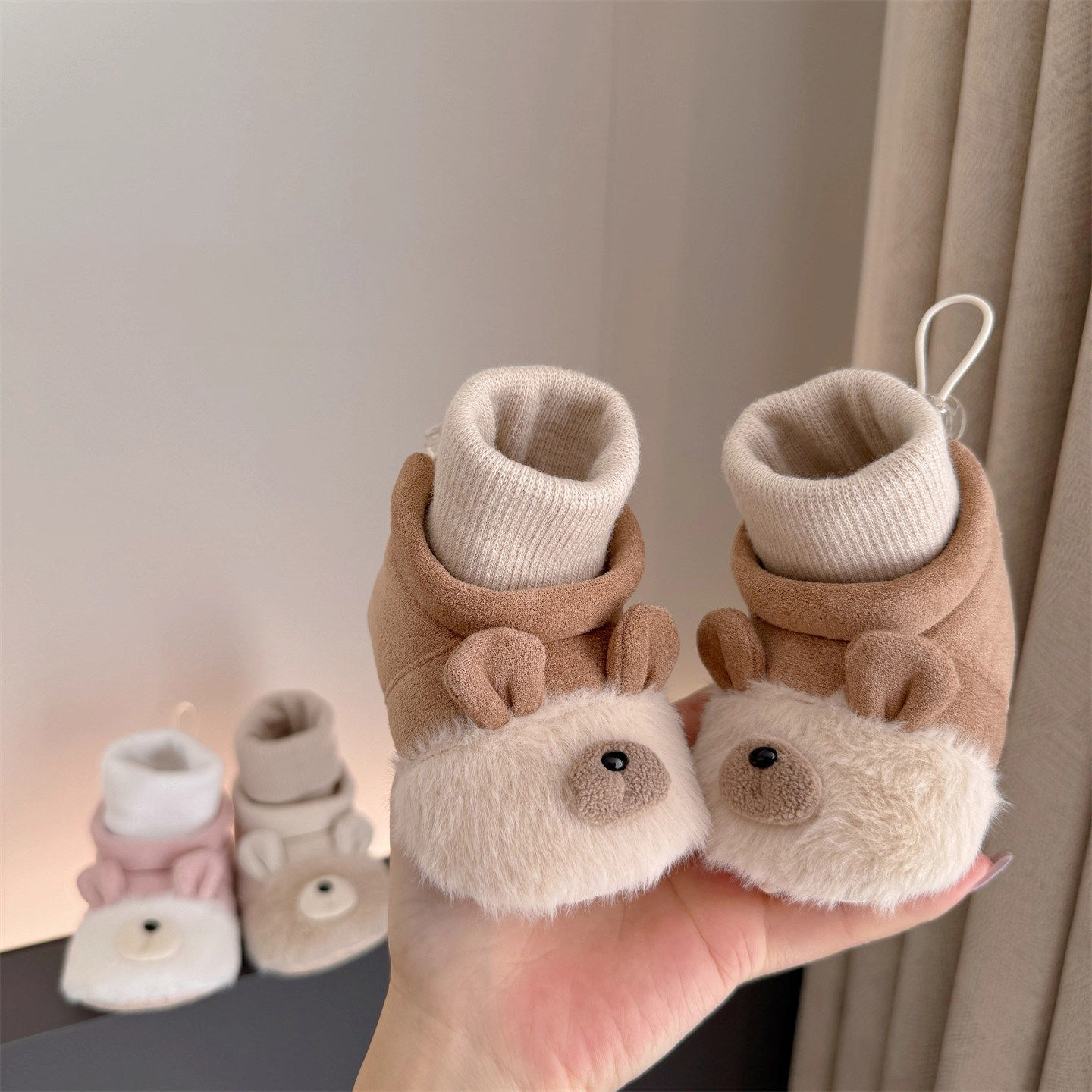 韩国Uamtor冬季婴儿鞋子加绒保暖鞋袜宝宝3-6-12月加厚软底步前鞋