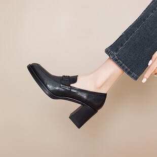 【意大利】René Vanvilla复古山茶花?粗跟8cm 真皮金扣乐福鞋女