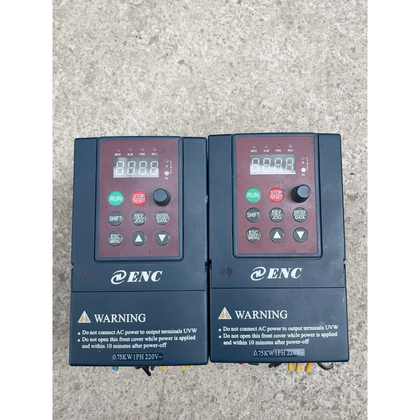 |c芯片XC6SLX45,GL3523,成色如图,芯片散