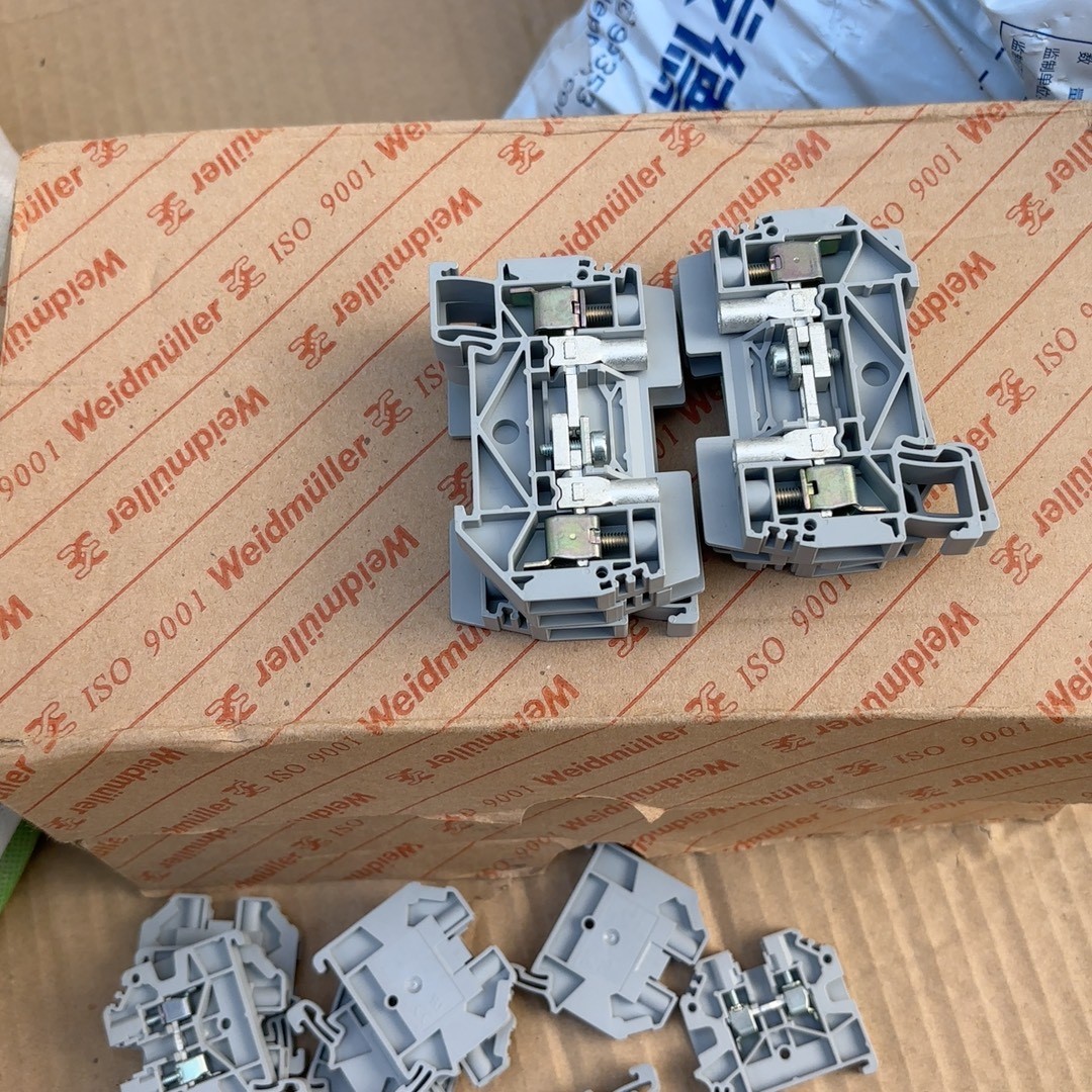 99新的超声波清洗机有32个28KHz高能振子|高频共振,顽