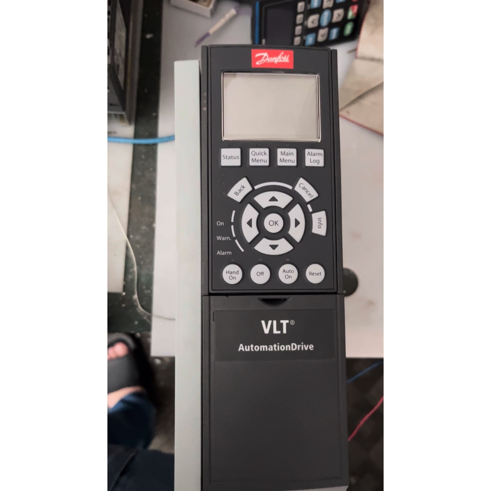 丹佛斯库存全新变频器:FC-301PK75T4E20H1XG