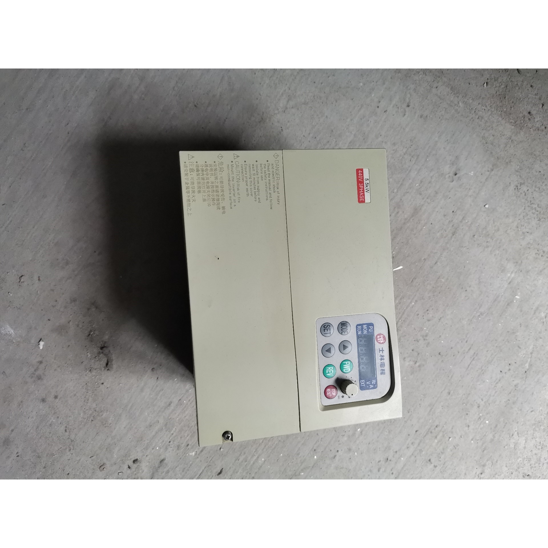 士林变频器SS-043-5.5K-D 5.5KW 440V