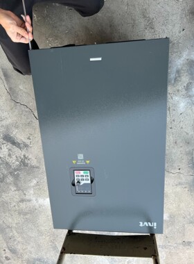 英威腾GD200A变频器160KW,实物拍摄,成色漂亮,外观