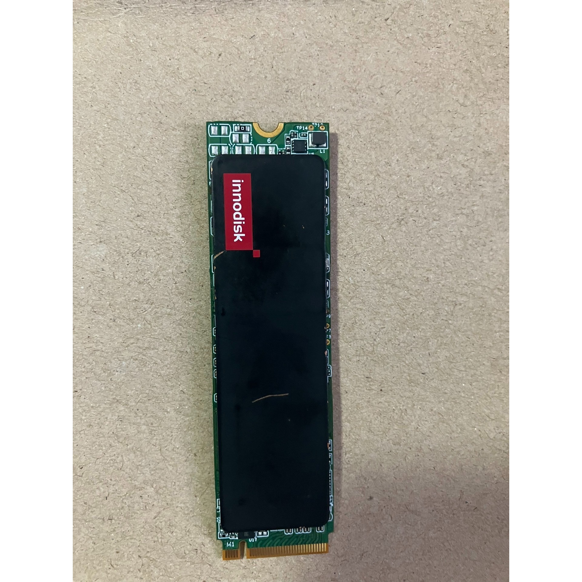 innodisk宜鼎固态2t M.2(P80)3TG3-P,