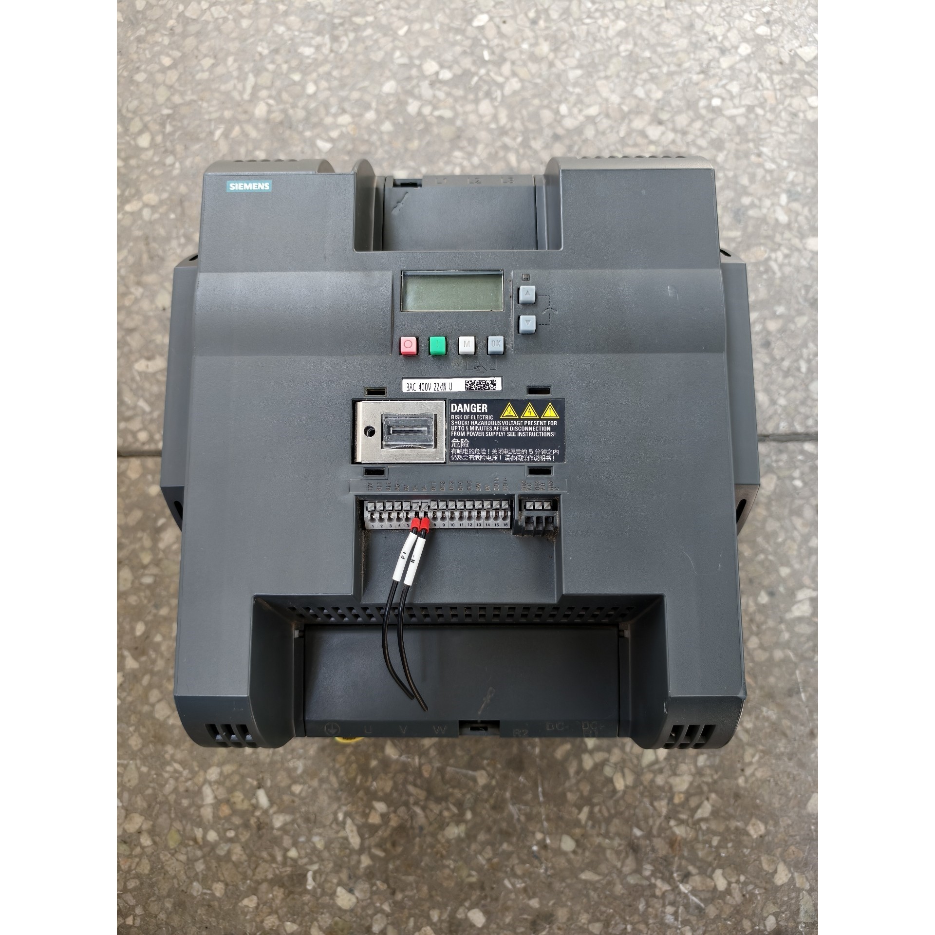 变频器22KW23年机器 6SL3210-5BE32-