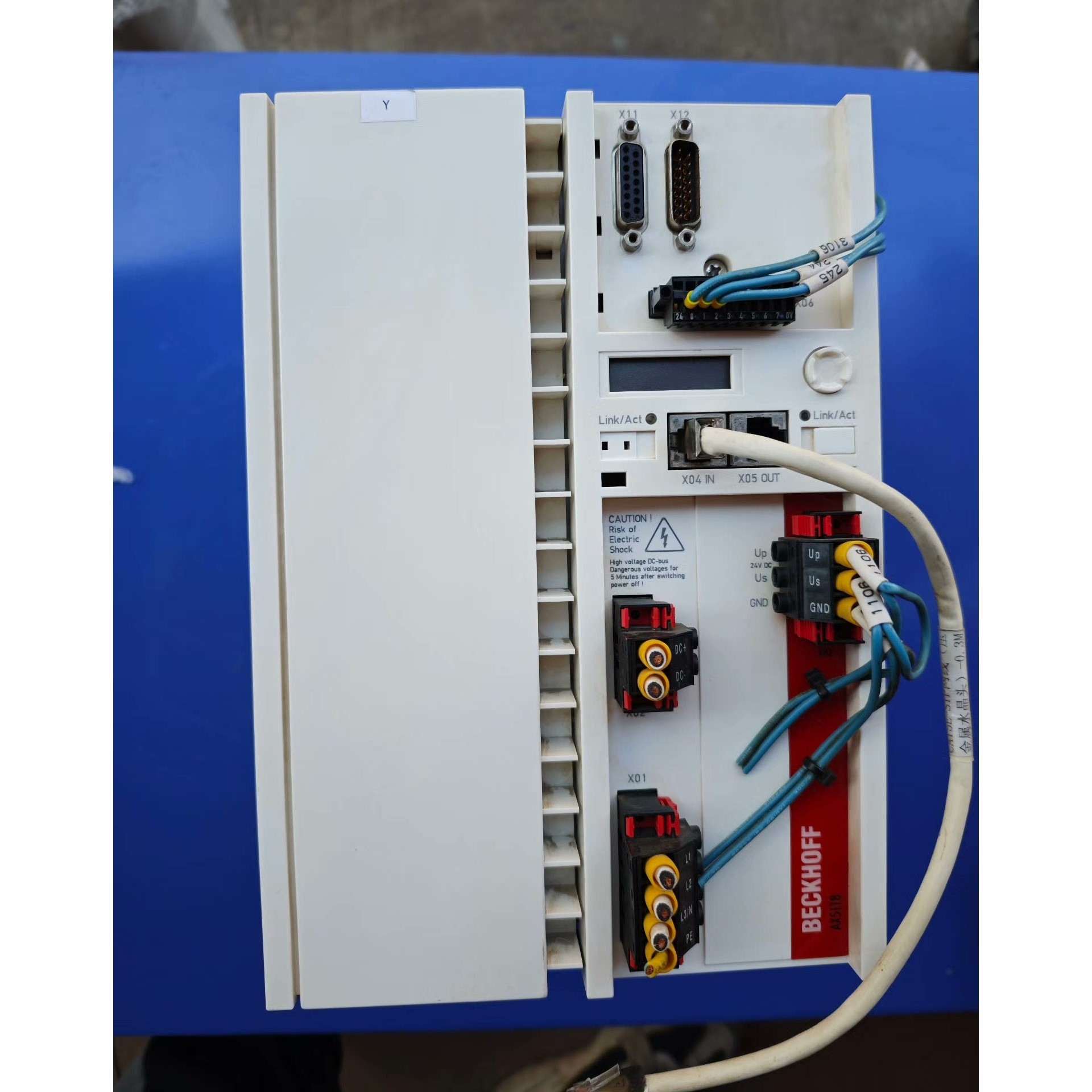 倍福驱动器AX5118-0000-0200,0-599HZ