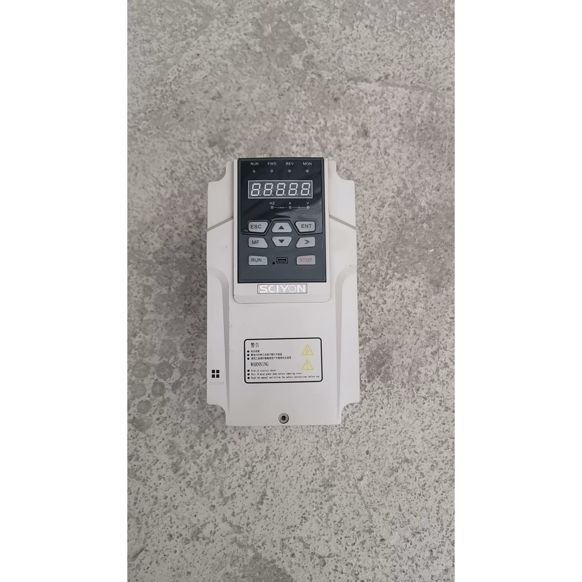 MD320NT2.2GB-PW 变频器 2.2KW 38