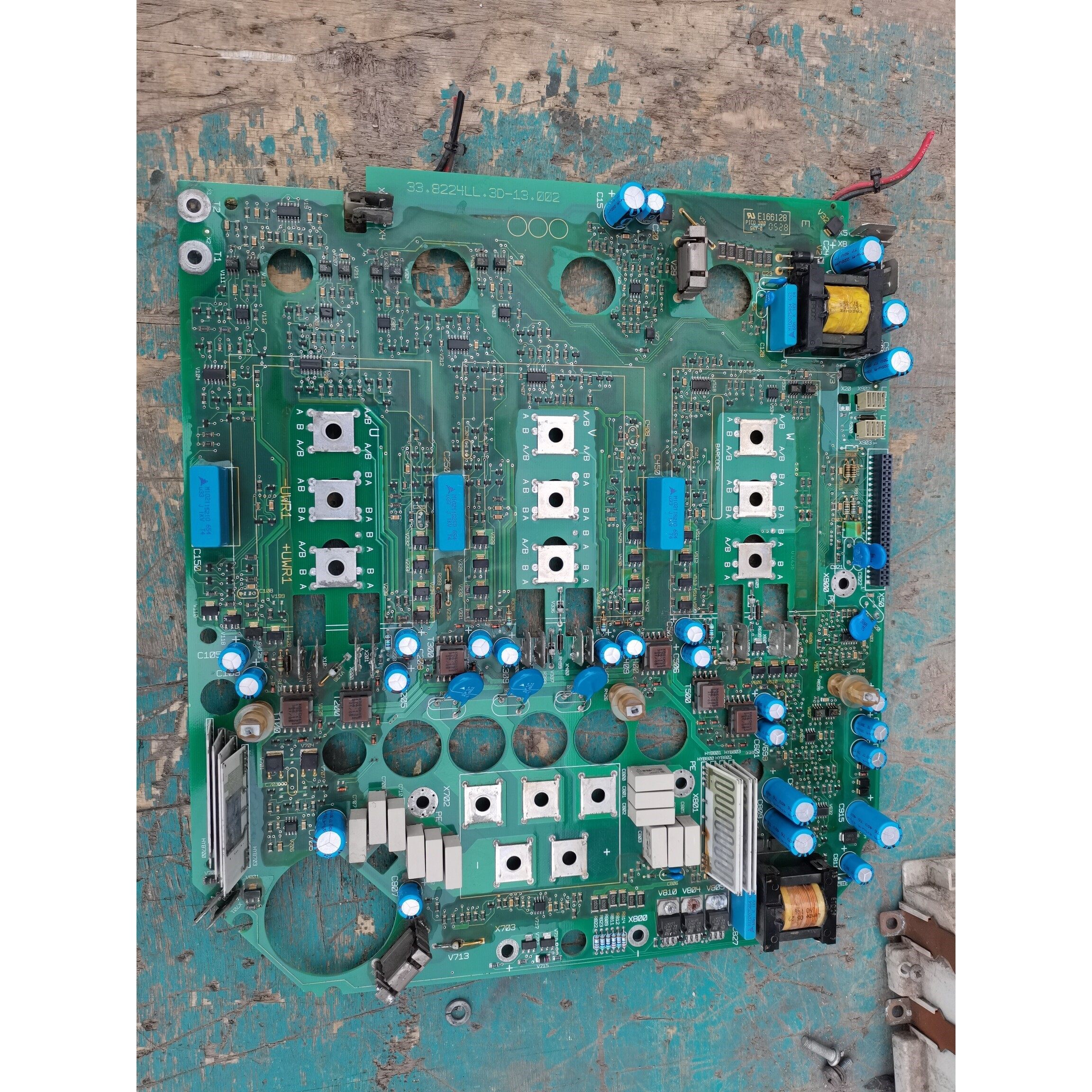 8224lp.3d/2b 33.8224ll.3d-13.0