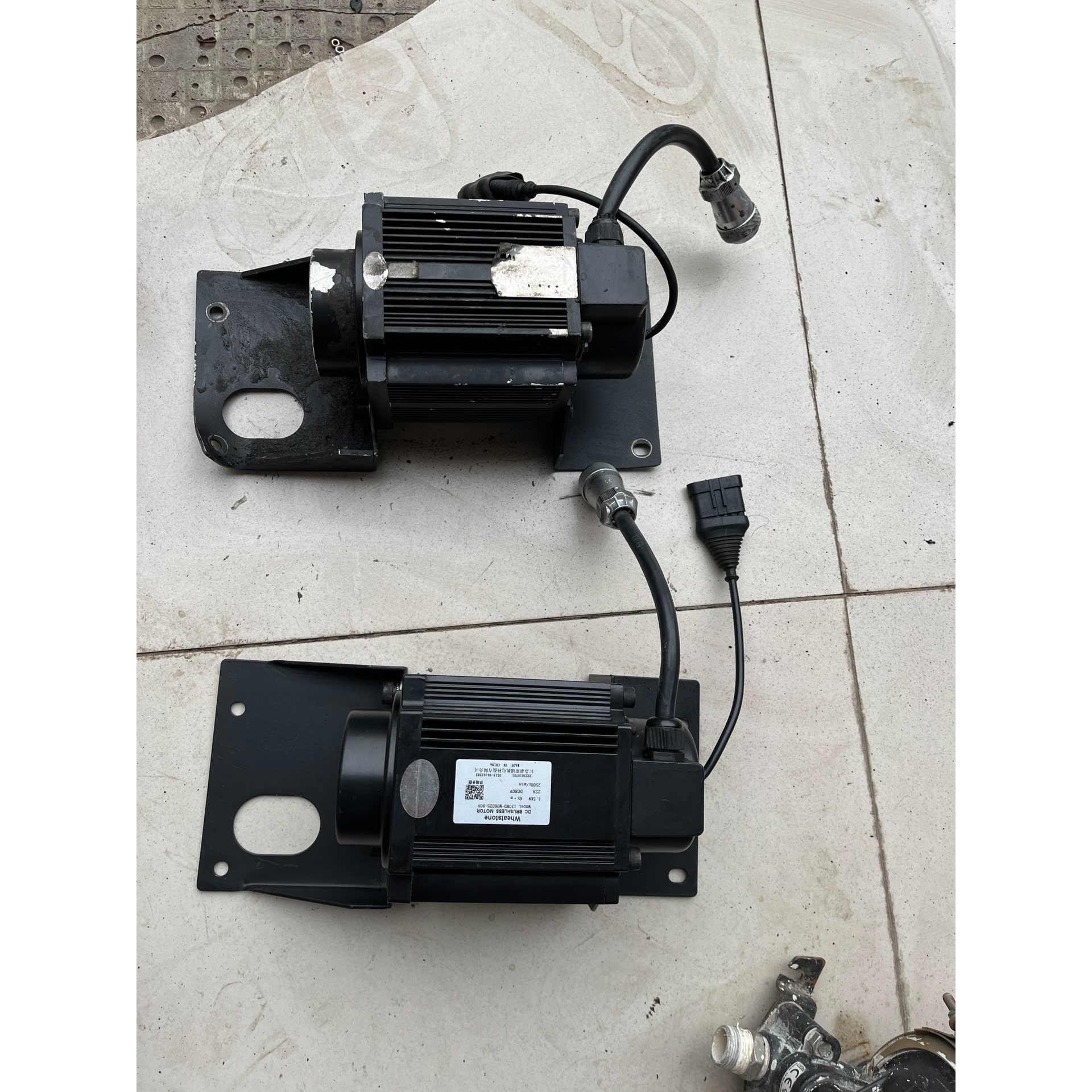 电机130WD-M06025-80V全新一台拆机一台要的联系