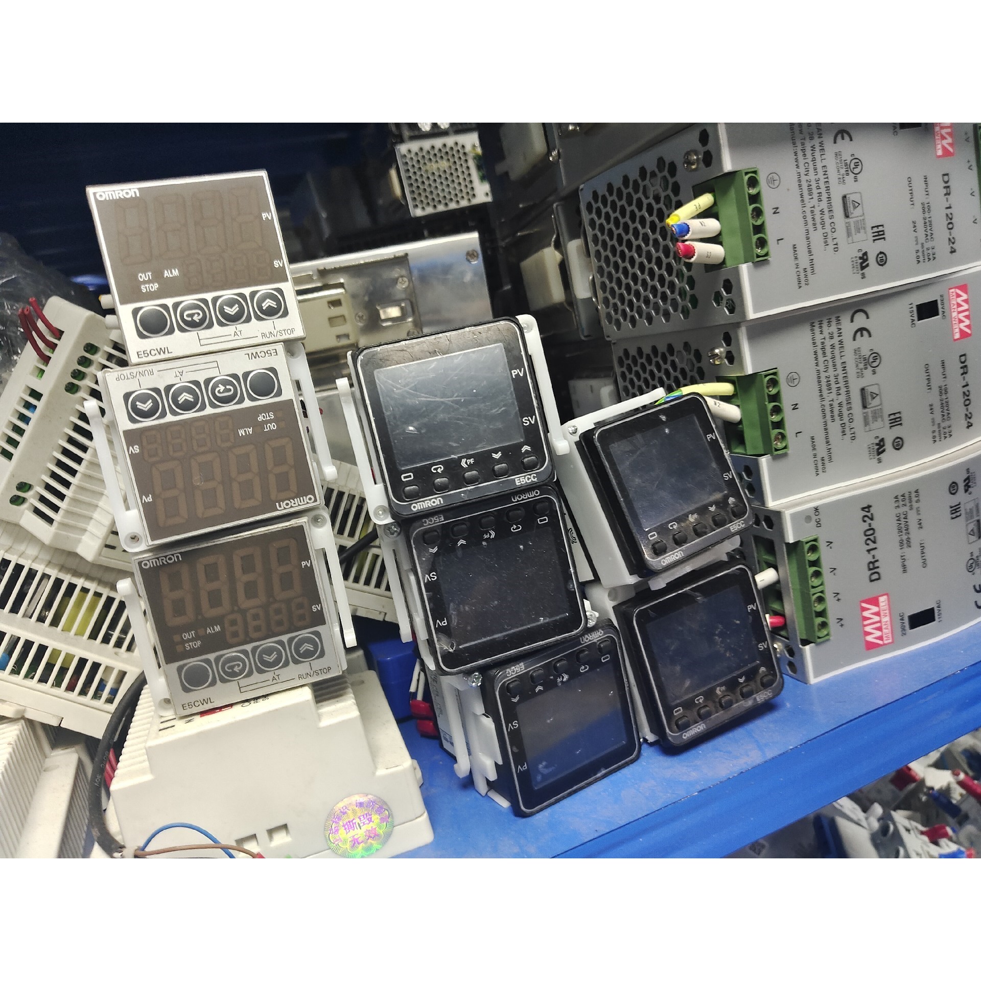 温控表E5CC    型号QX2ASM-800  成色