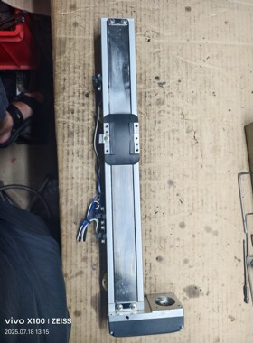 ETH5M-L5-100-BL-P10-C4  东佑七字模组