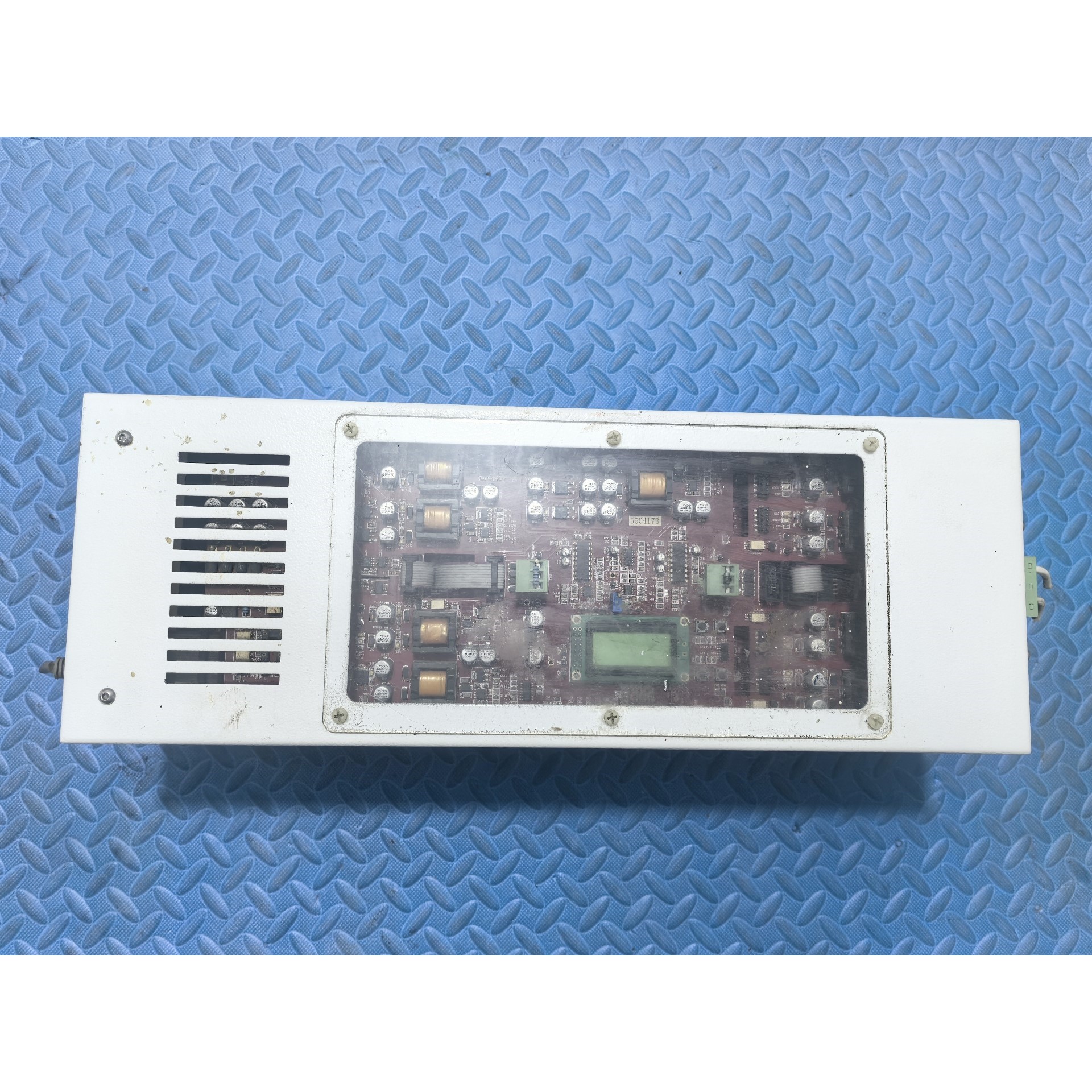 仙知机器人驱动器,型号:SDMC-320.正常使用功能完好