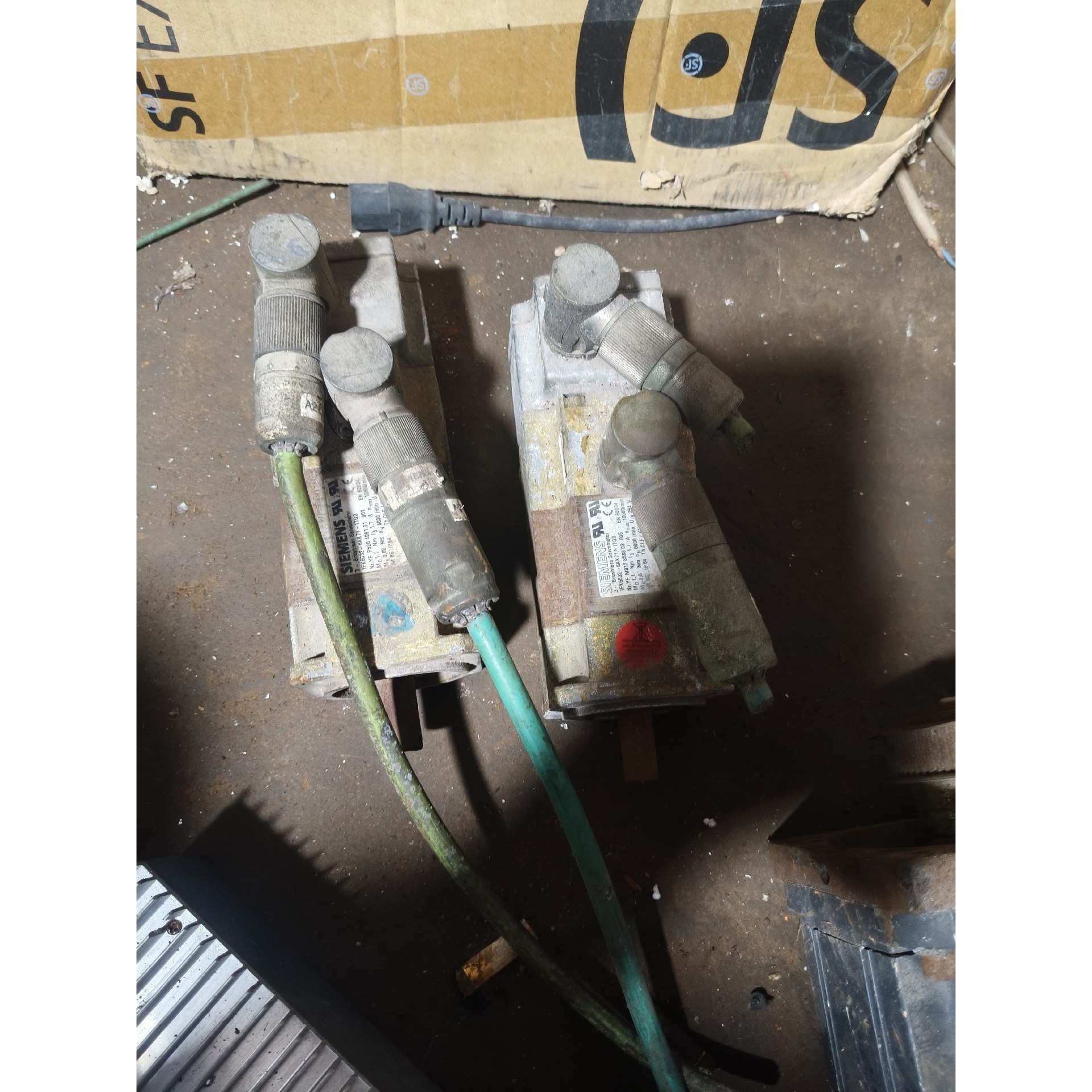 电机1FK6032-6AK71-1TG0拆机包好如图两