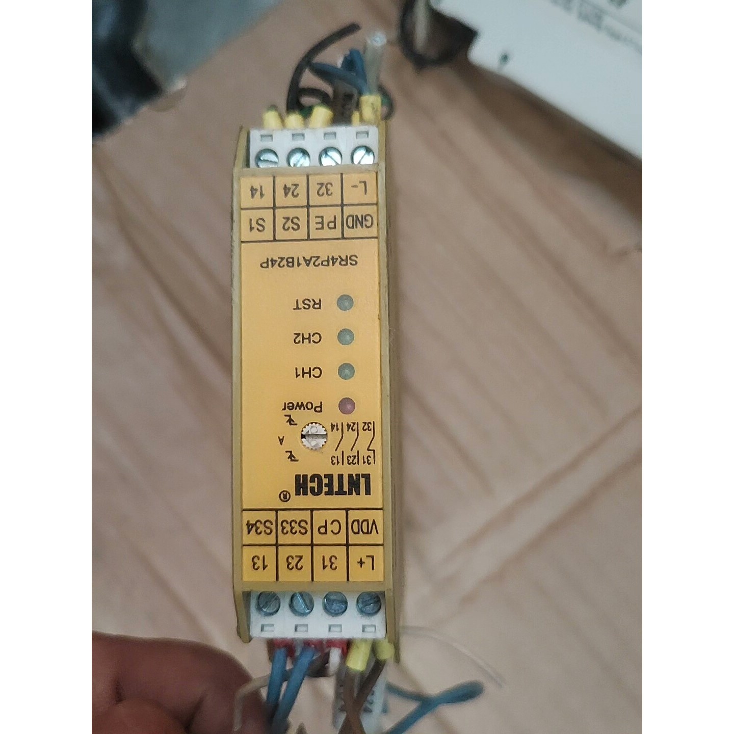 SR4P2A1B24P 二手拆机实物图