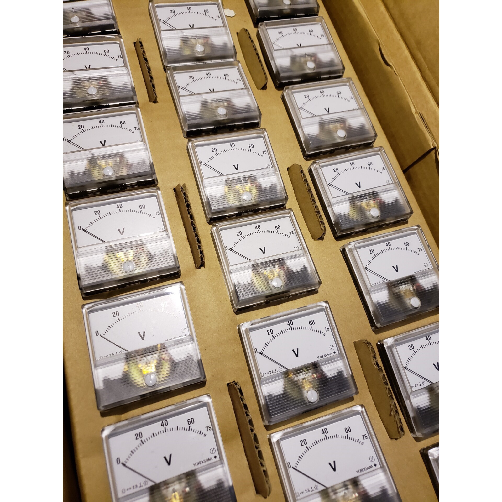 横河2093 OTC焊接机电流表电压表250A 75V全新工