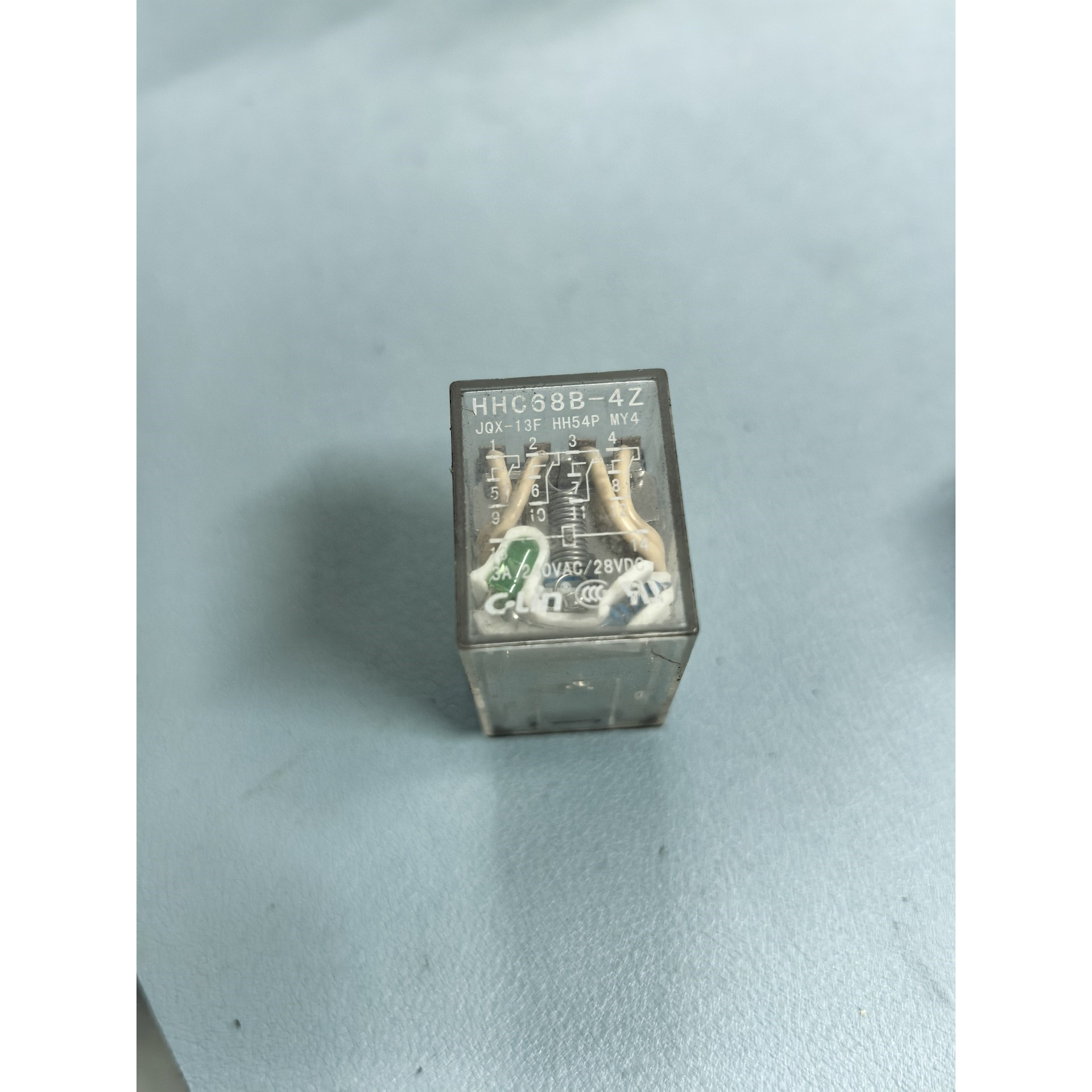 欣灵继电器HHC68B-4Z,二手拆机,成色如图.需要的拍,
