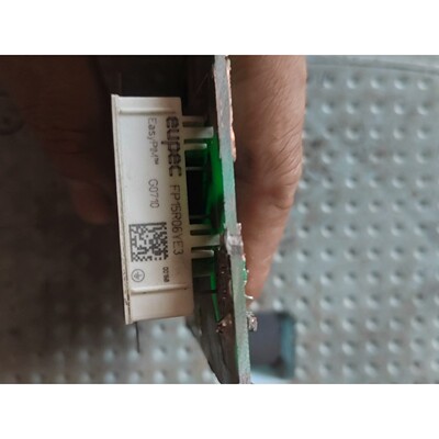 拆机酷派IGBT模块FP15R06YE3,成色如图,功能正常