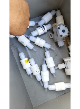 PFA单向阀 GEMU/盖米CVFF 77 4   4  2