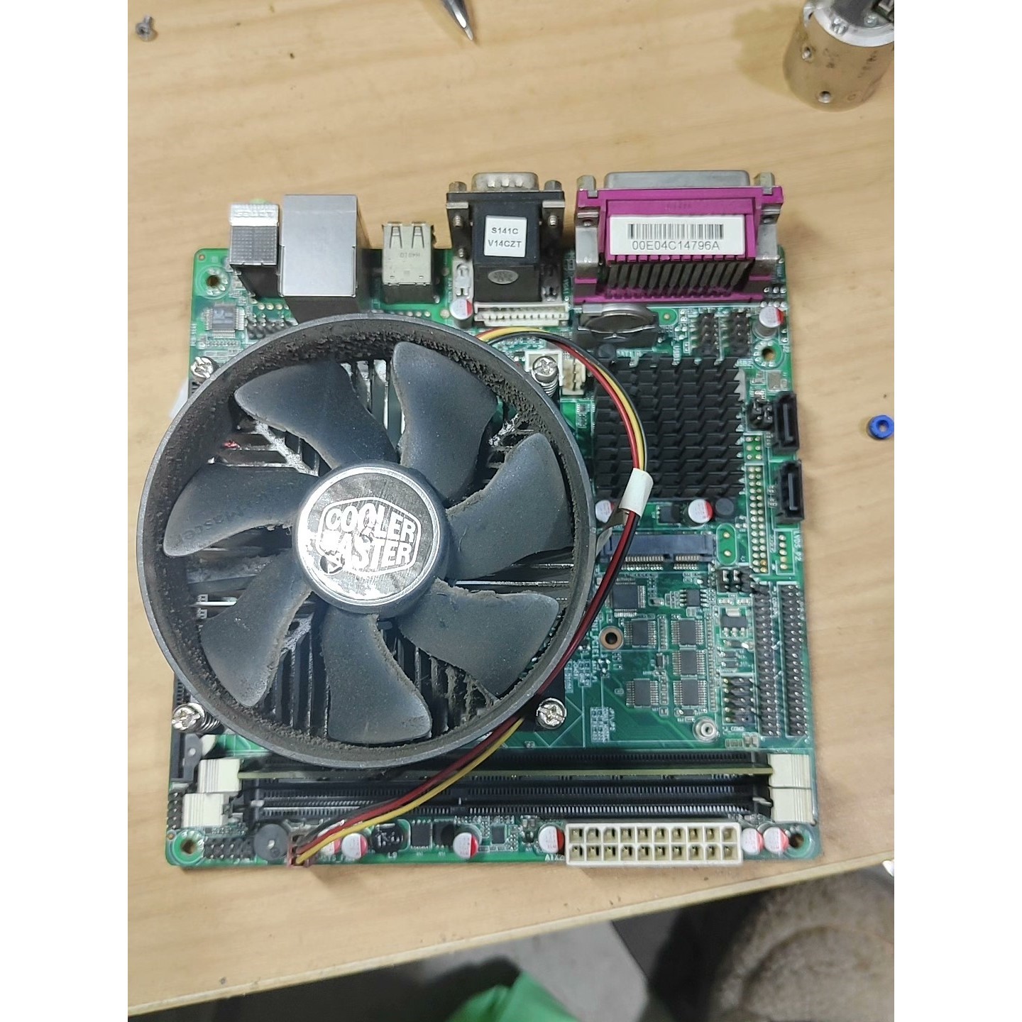 CPU赛扬G1620 2.7G,主板H61,