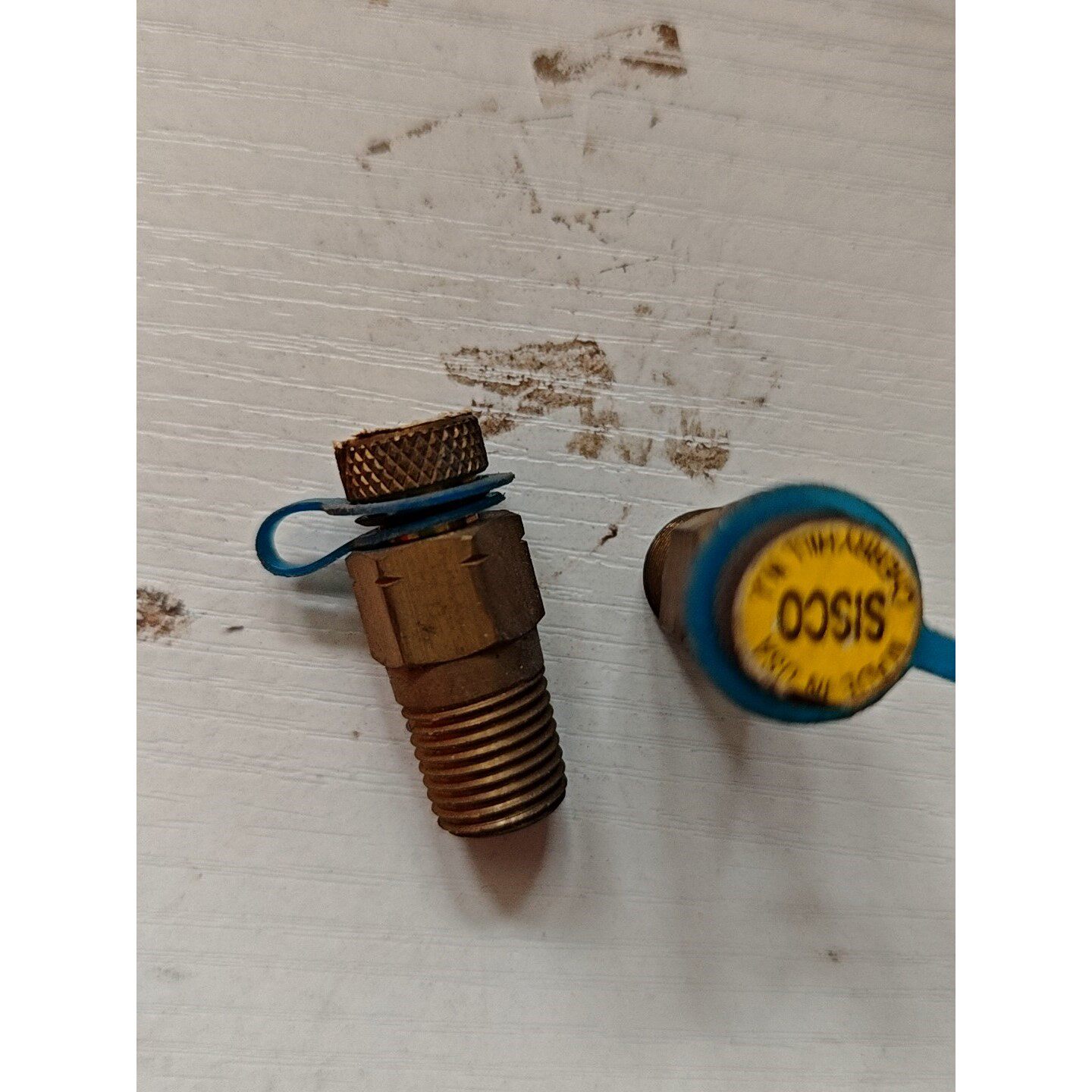 工程上多出的进口SISCO气接头,MADE IN USA