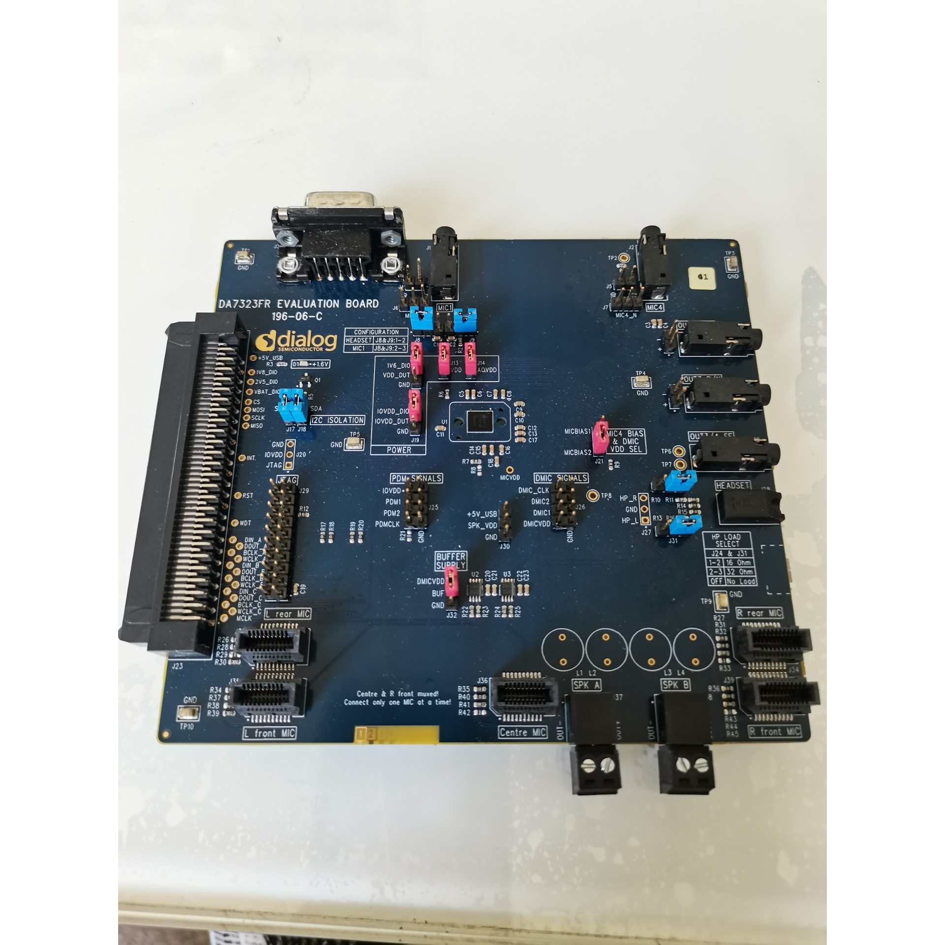 dialog DA7323FR EVALUA TION BO