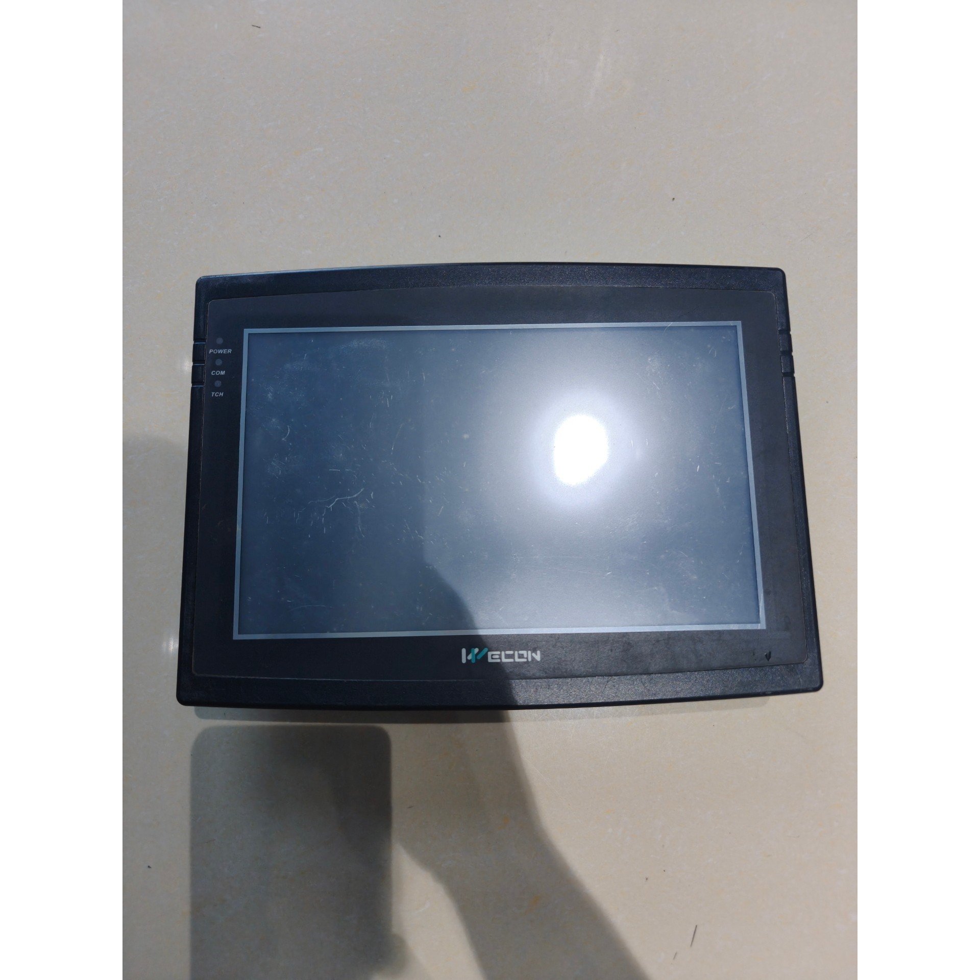 WECON维控LEVI102A,触摸屏实物拍摄,图片状态实物