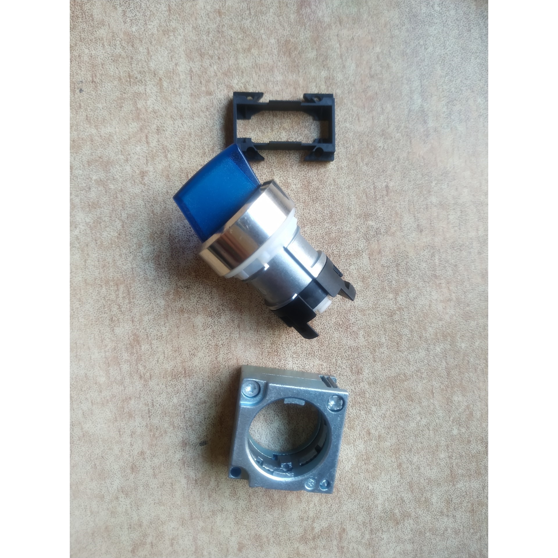 3SB3501-2GA51三位左瞬时右自锁带灯旋钮开关