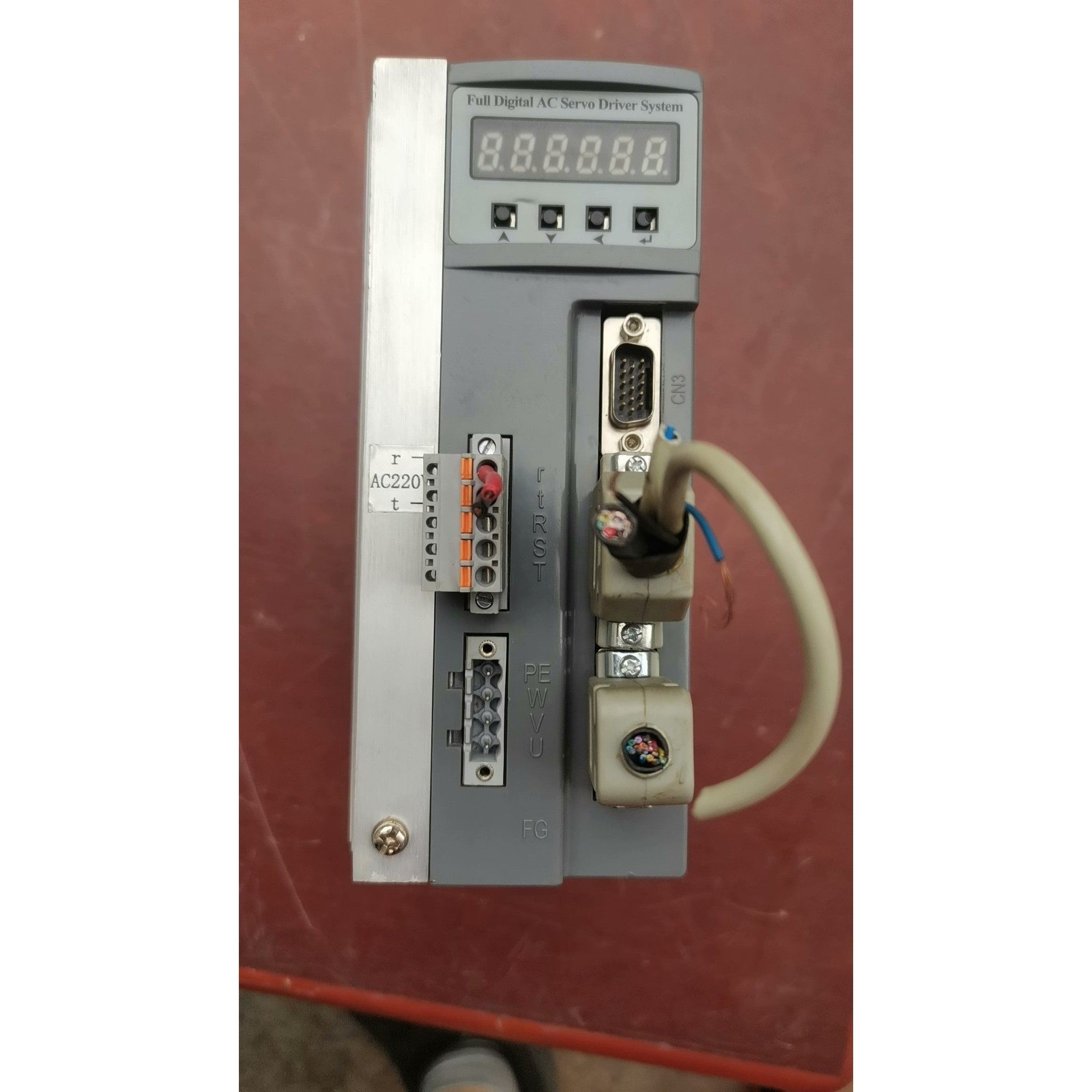 奥地特变频器 型号AD300-T41R5GB/2R2PB-F